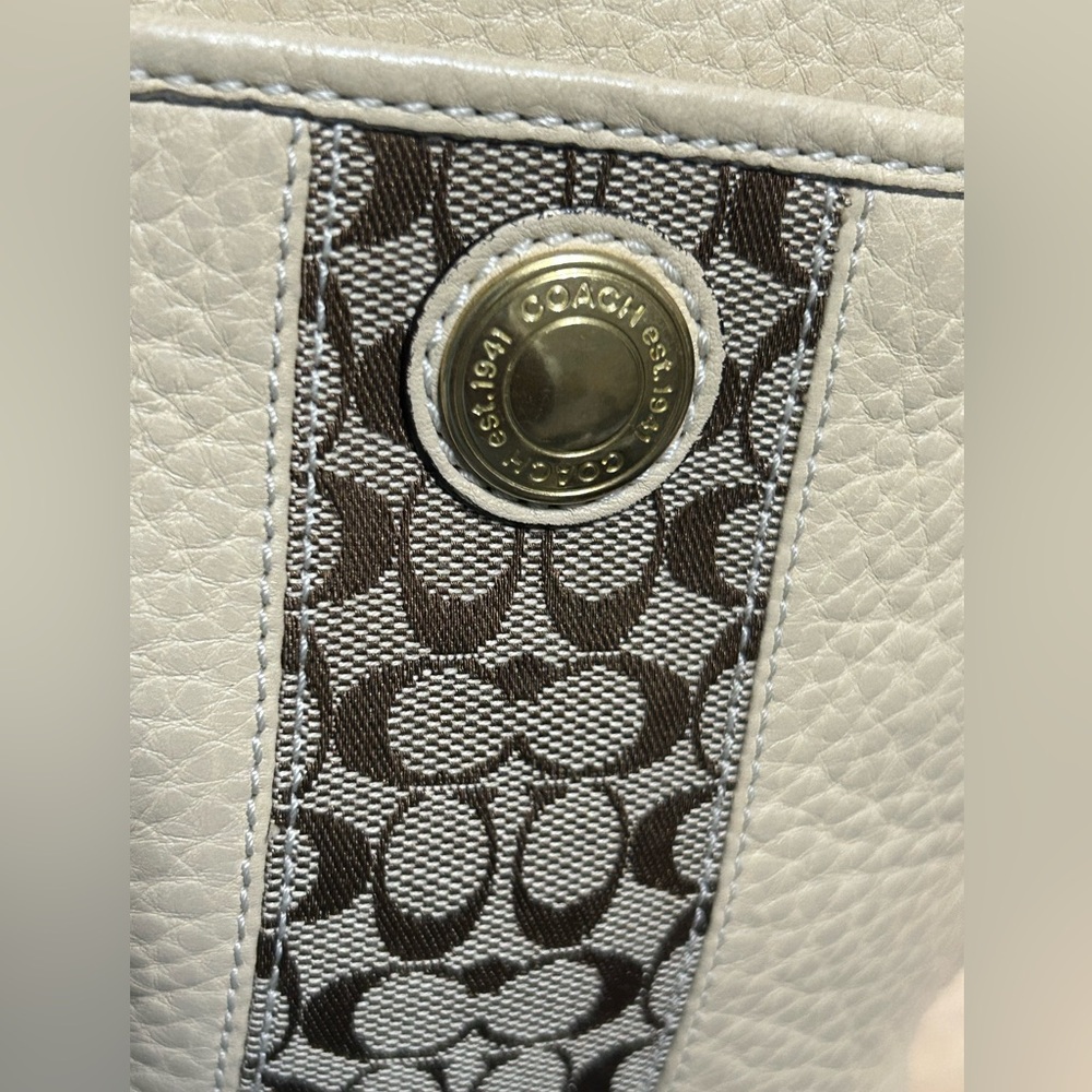 Coach Beige Crossbody Bag - Picture 3 of 8